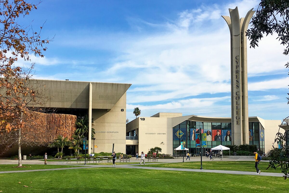 JSTOR fees for community colleges